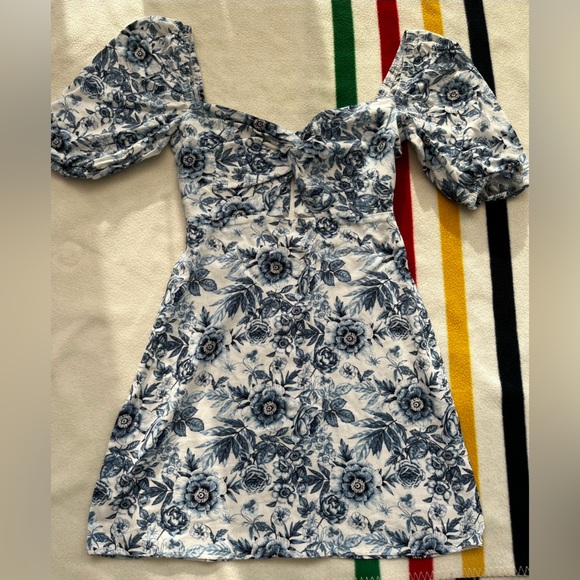 Park & Fifth Linen Blend Mini Dress - Picture 3 of 4